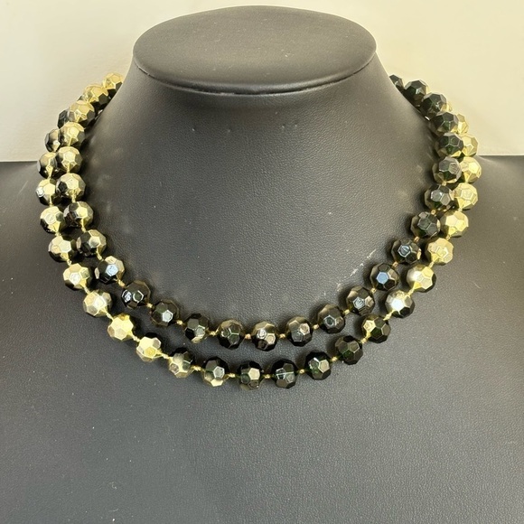 Vintage double layer black acrylic beaded necklace with beautiful clasp - Picture 1 of 5